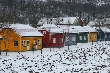 Kolorowe domki rozweselają zimową aurę Norwegi. foto: Tomasz Szumski